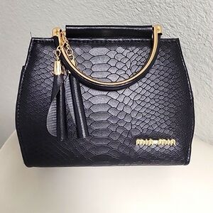 NWOT MIN MIN Purse